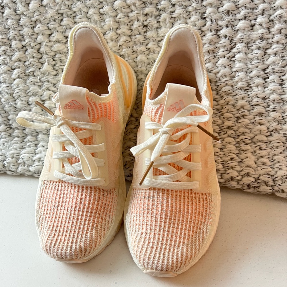 Adidas ultraboost 19 off white glow orange